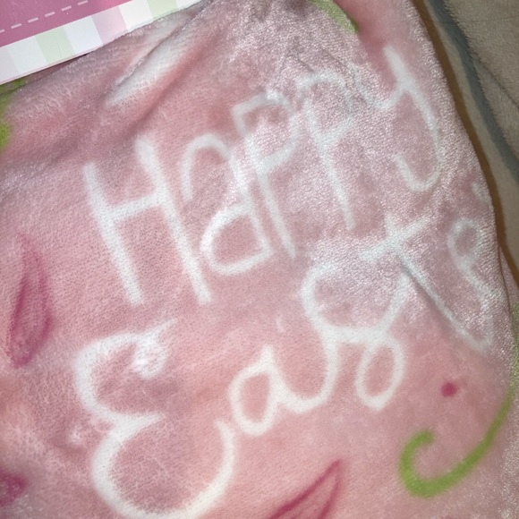 Lily & Lark Oversized Decorative Throw 60 x 70in Happy Easter Blanket - Picture 3 of 6